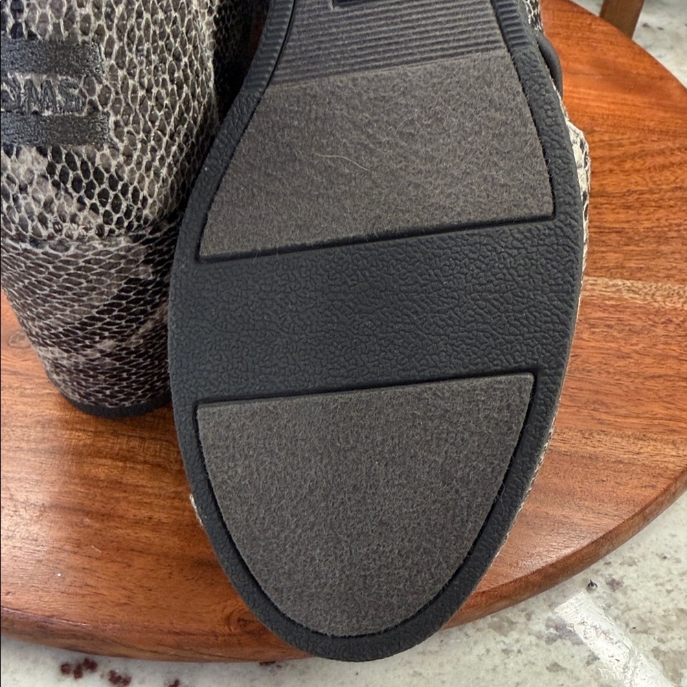 TOMS Kala Wedge Booties - Picture 11 of 13